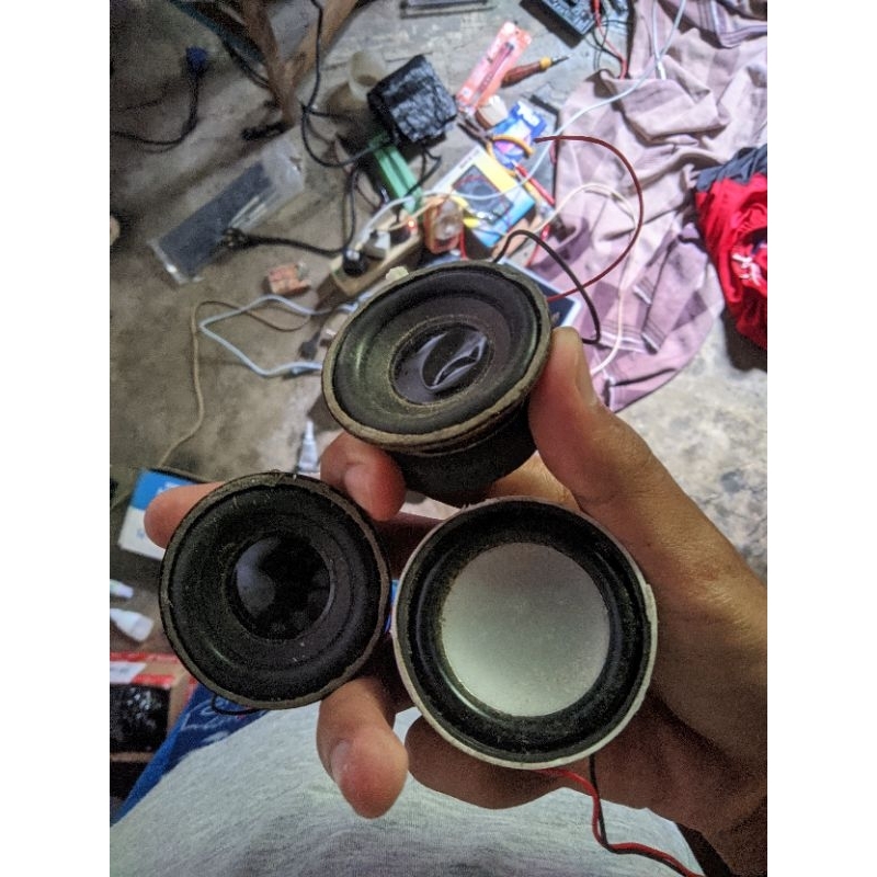 speaker bahan miniatur