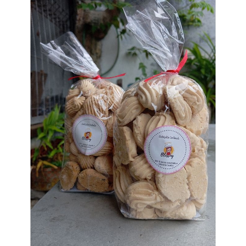 

KUE SEMPRIT ORIGINAL KEJU 250 GRAM KUE KERING LEBARAN TOPLES HAMPERS LERUT