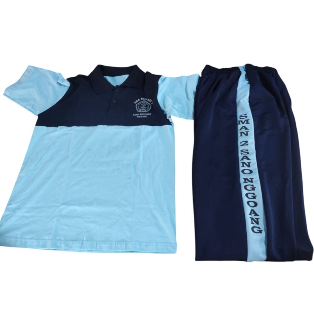 Setelan Olahraga SMA