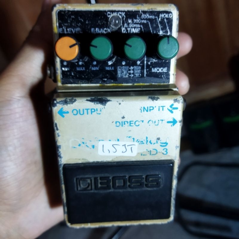 efek gitar digital delay boss dd3 pedal analog stompbox