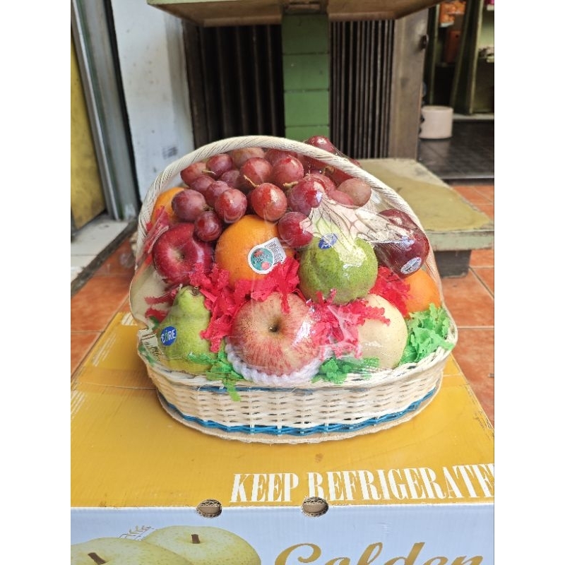 

parcel buah impor sedang lebaran / Imlek / natal