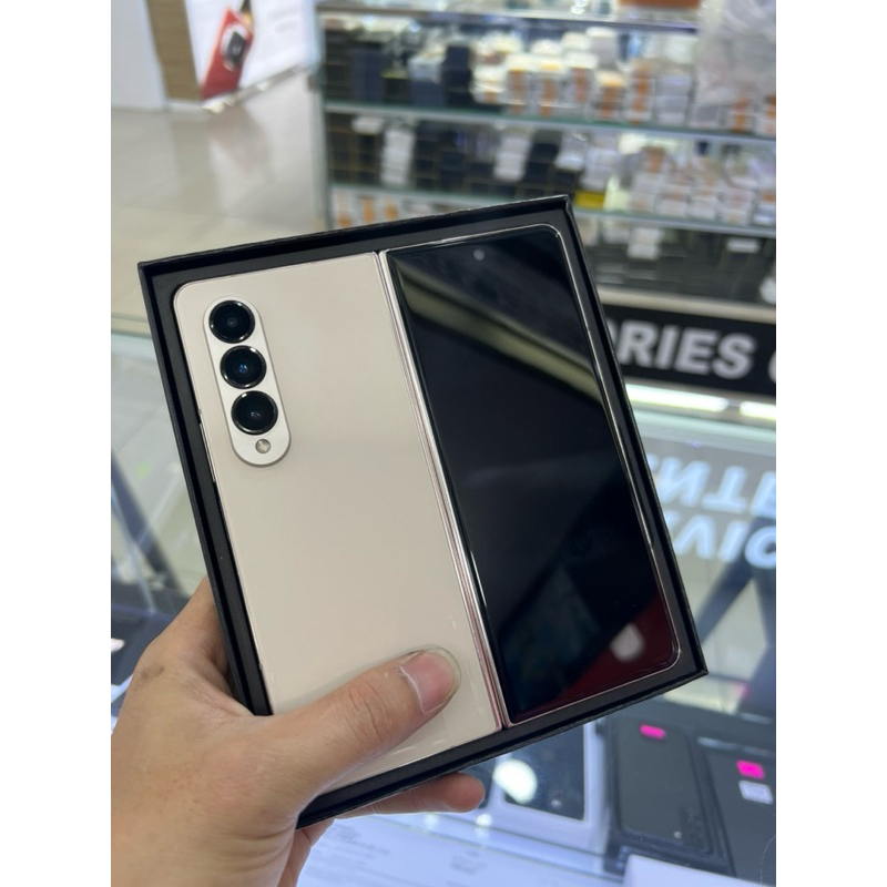 SECOND Z FOLD 4 EX SEIN MULUS PEMAKAIAN