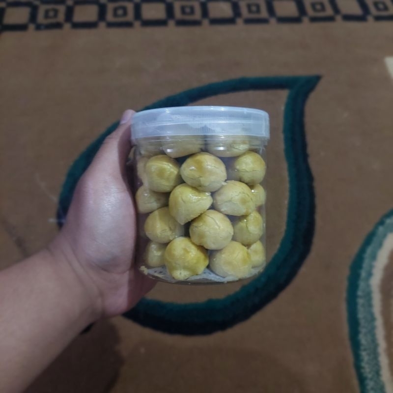 

Nastar Kurma toples 500ml