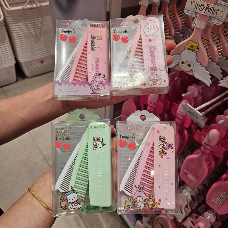MINISO x Disney‼️Sisir Lipat / Foldable Brush Disney Sanrio Collection (My Melody / Mikko / Pochacco
