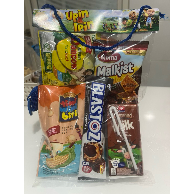

Hampers Ulang Tahun Ultah Anak Murah Ekonomis 18 ribu