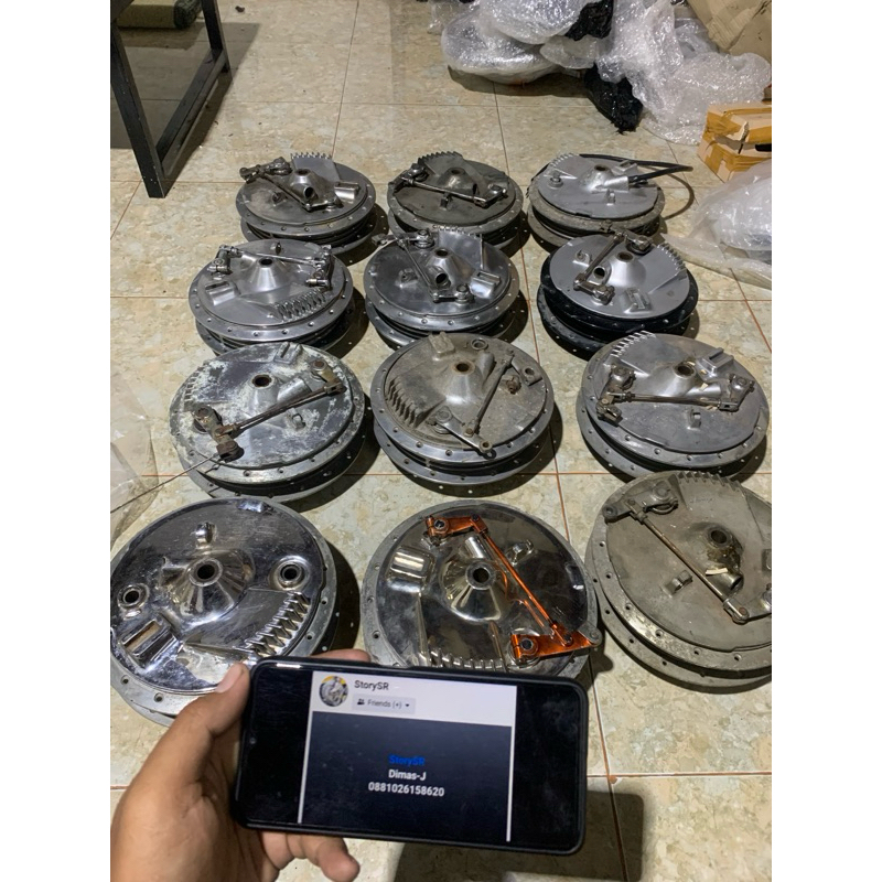 Tromol depan Yamaha Sr400