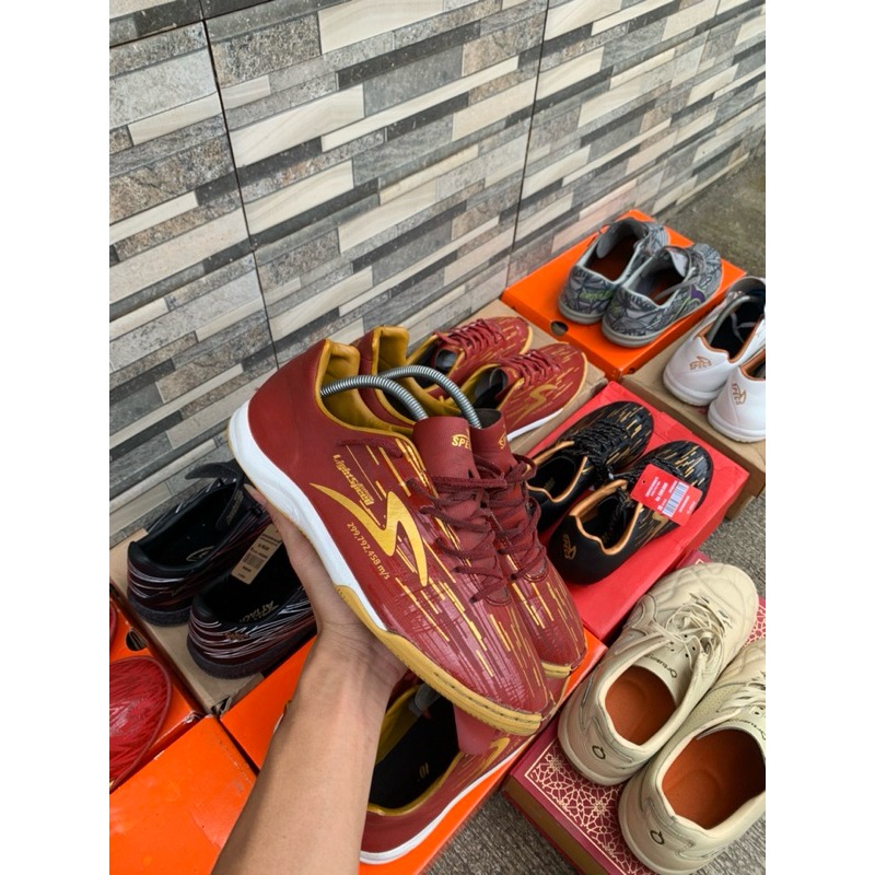 Specs lightspeed Reborn Maroon