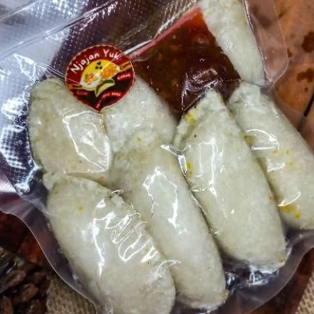 

Cireng Isi Ayam Suwir (Frozen Food)