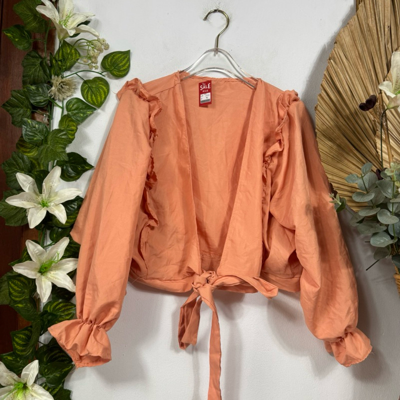 Crop Outer Ruffle Peach