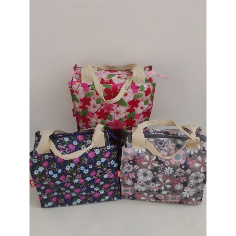 

Sarimi Mix Varian Rasa Isi 8pcs FREE Tas Sarimi