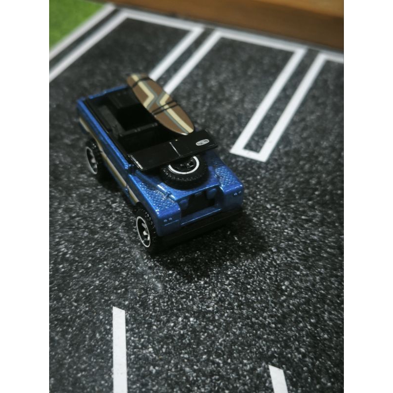 HOTWHEELS TOYOTA LAND CRUISER FJ 40