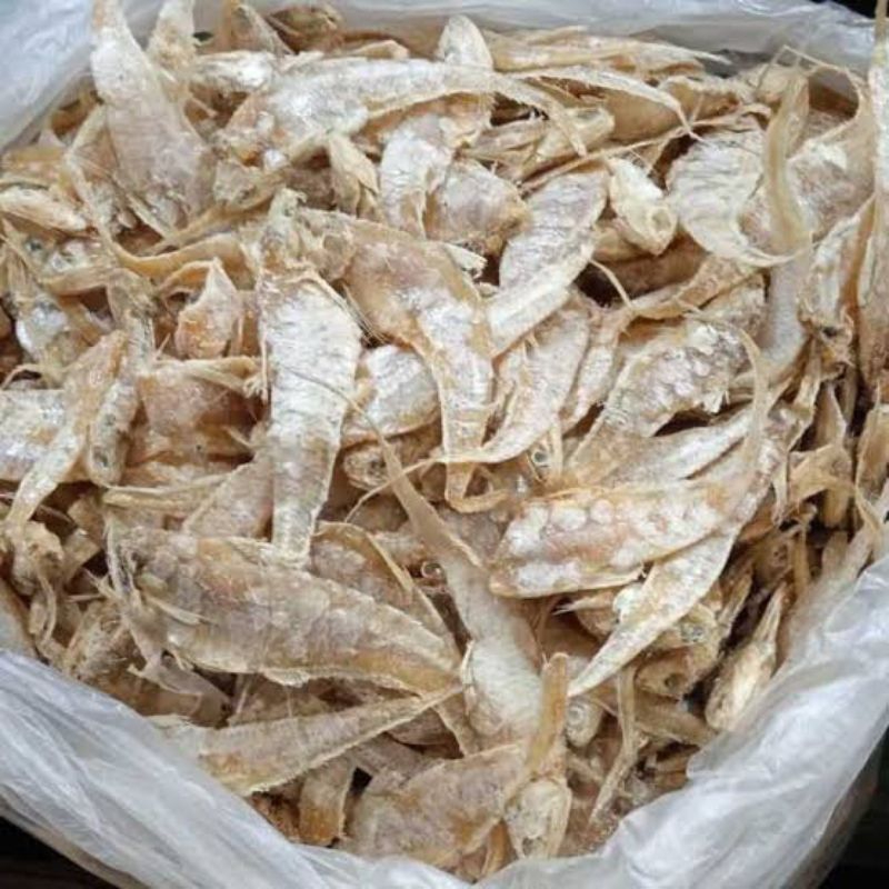 

Ikan asin tipis bulu ayam / hongbue pou/ ronjeng