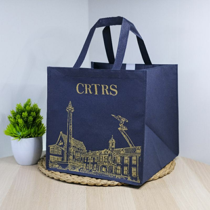 

Goodie Bag Spunbond Uk. 26cm x 26cm x 26cm Plus Sablon Custom