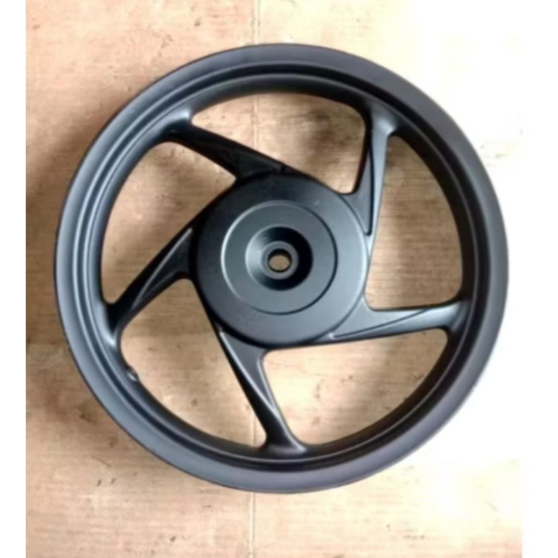 Velg racing belakang Vario 110 kvb