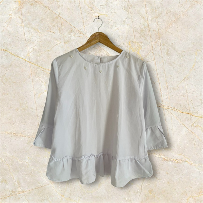 Atasan putih blouse polos wanita