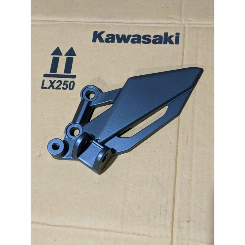 footstep postep depan KIRI Ninja 250 Fi original NEW