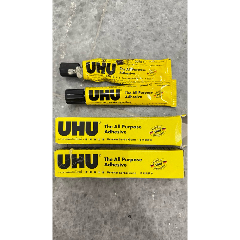 

Lem UHU (1 Baru+ 1 Isi Setengah)