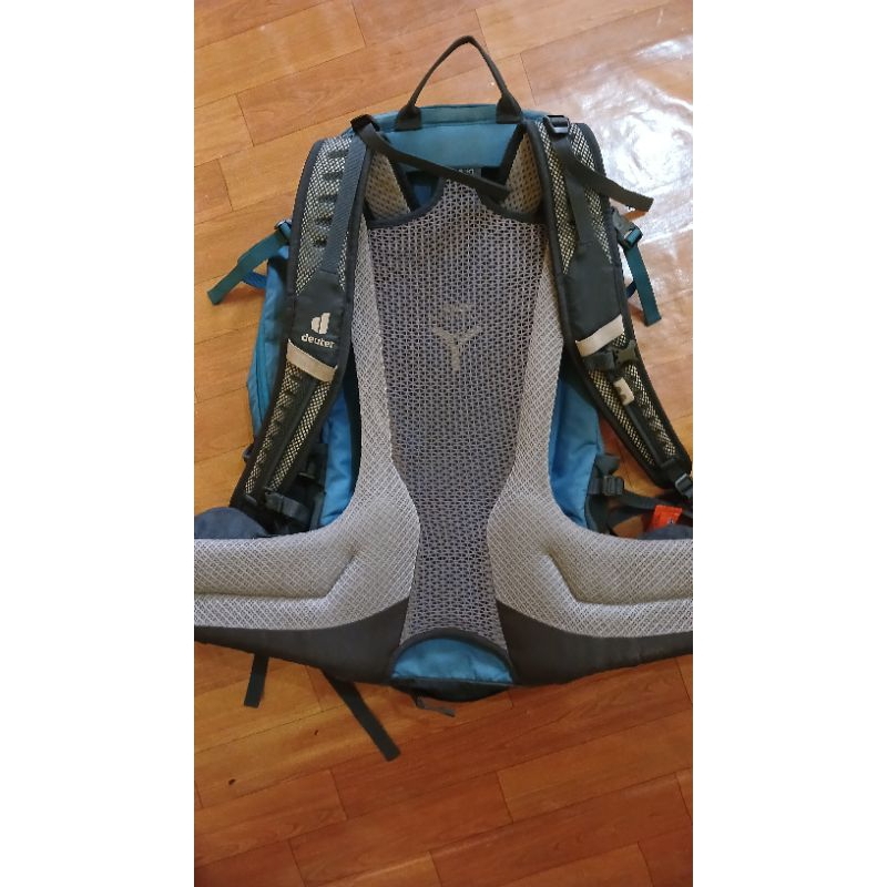 DEUTER FUTURA 27