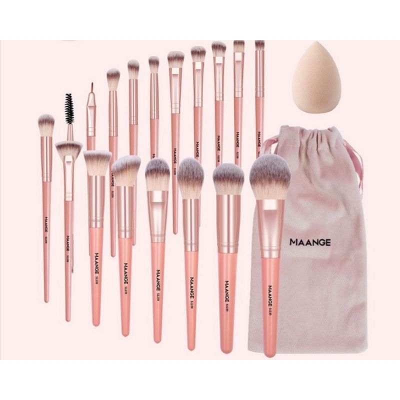 PRELOVED | MAANGE Makeup Brushes Soft Face Brushes, Velvet Bag, Beauty Blender, Makeup Remover Puff,