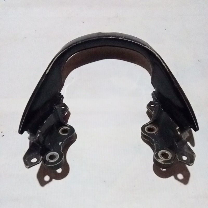 Behel pegangan belakang cb150 r old original