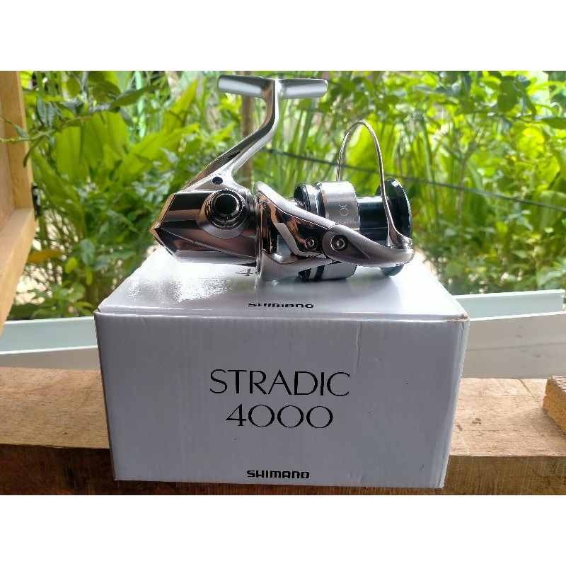 reel Shimano stradic 4000 second