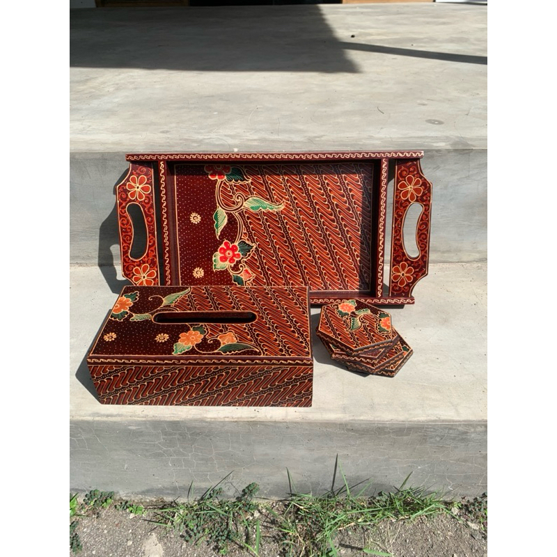 

Set Hampers Parcel Sogga Batik Kayu Souvenir Jogja Indonesia