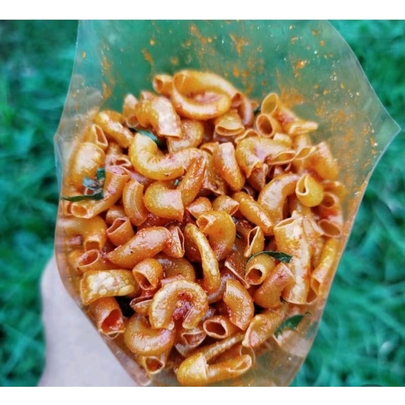 

Makaroni Cikruh 1kg Makroni Pedas Gurih Bumbu melimpah Tidak Keras