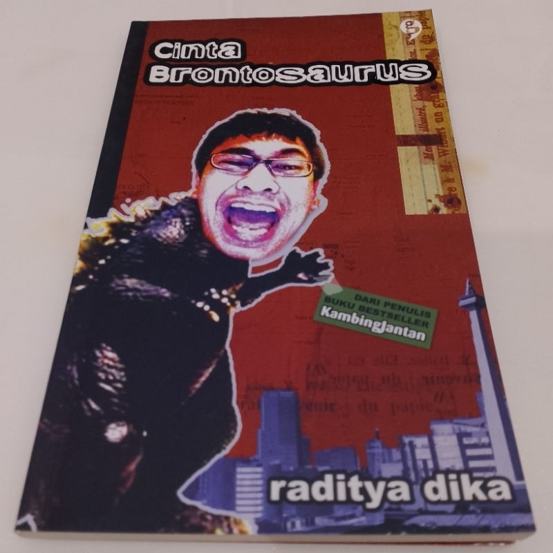 Cinta Brontosaurus oleh Raditya Dika