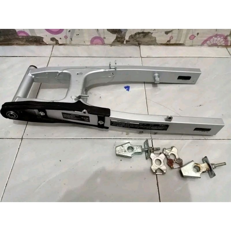 ARM CRF SWING ARM ORIGINAL CRF 150L
