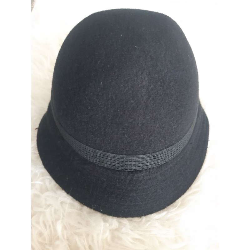 Topi Carry Chaplin Laken Wol  Bekas Second Preloved