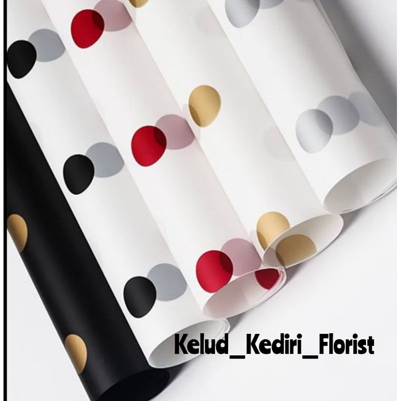 

FREE PACKING !!!! Flower Wrapping Polkadot Cellophane Kertas Buket Bunga Polkadot Korea (58 x 58cm) Ecer Kertas Bukat Bunga Kertas Pembungkusan Kado