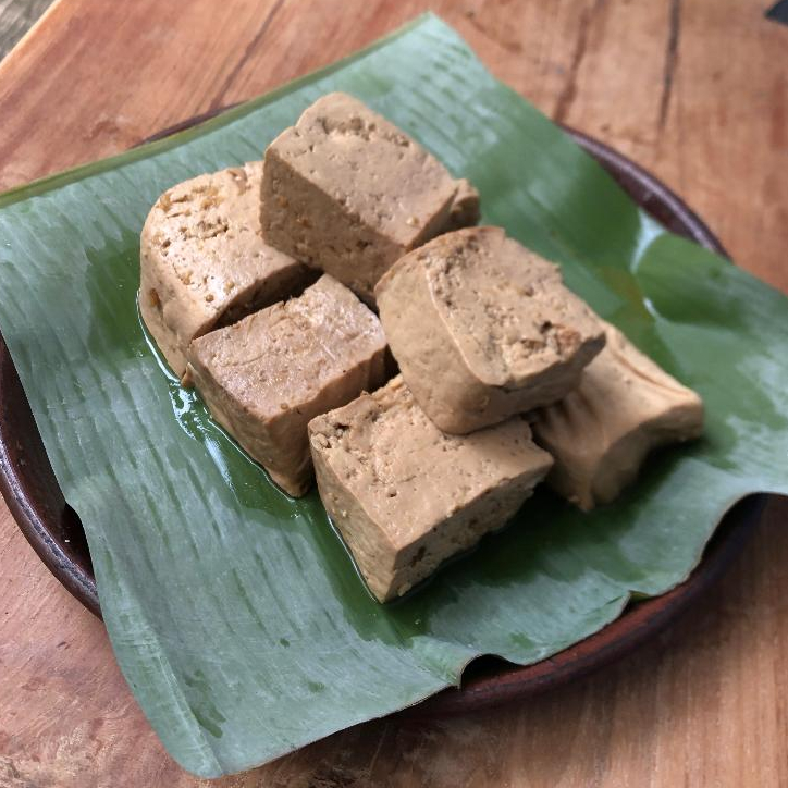

Tahu dan Tempe Bacem