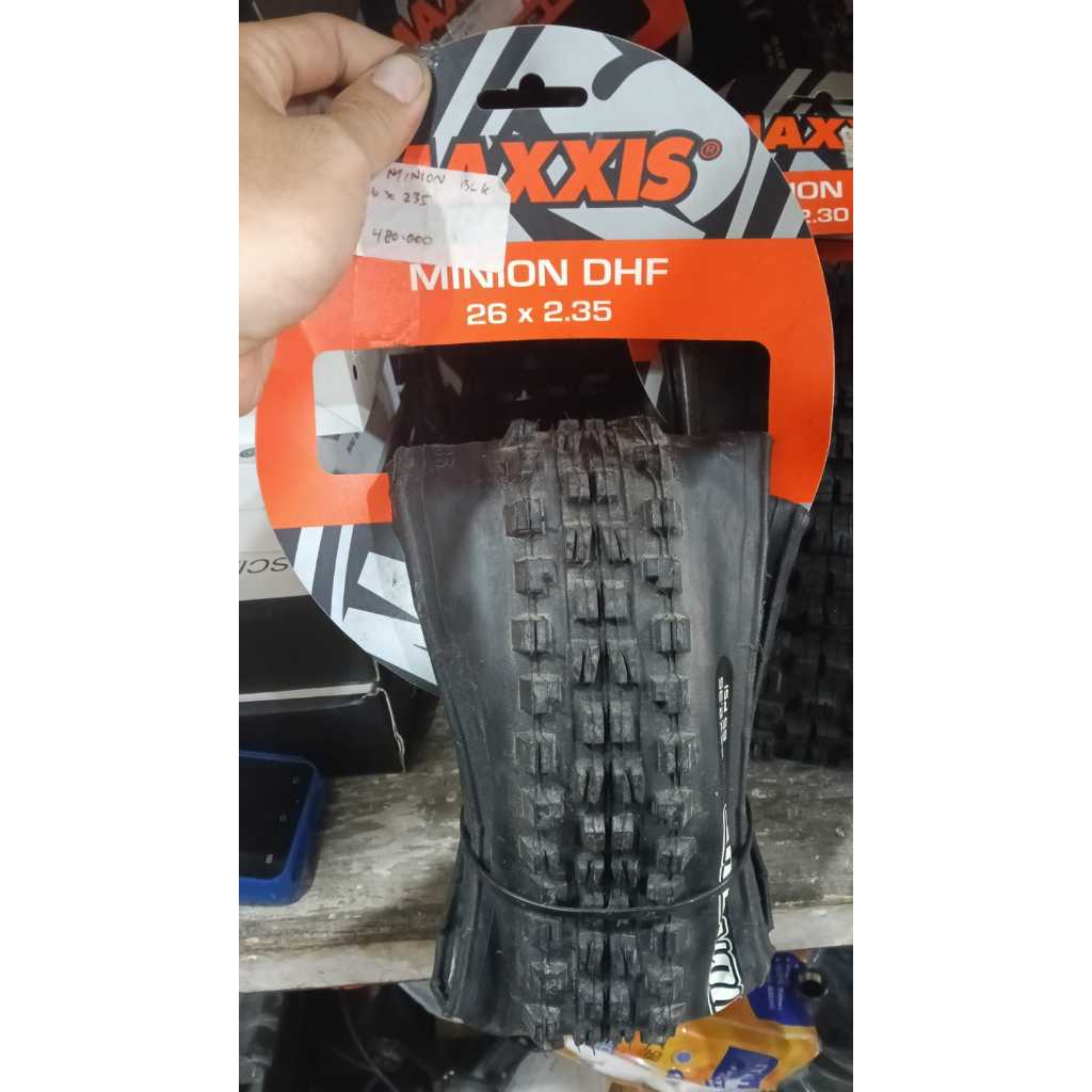 BAN LUAR MAXXIS MINION DHF 26X235 KEVLAR
