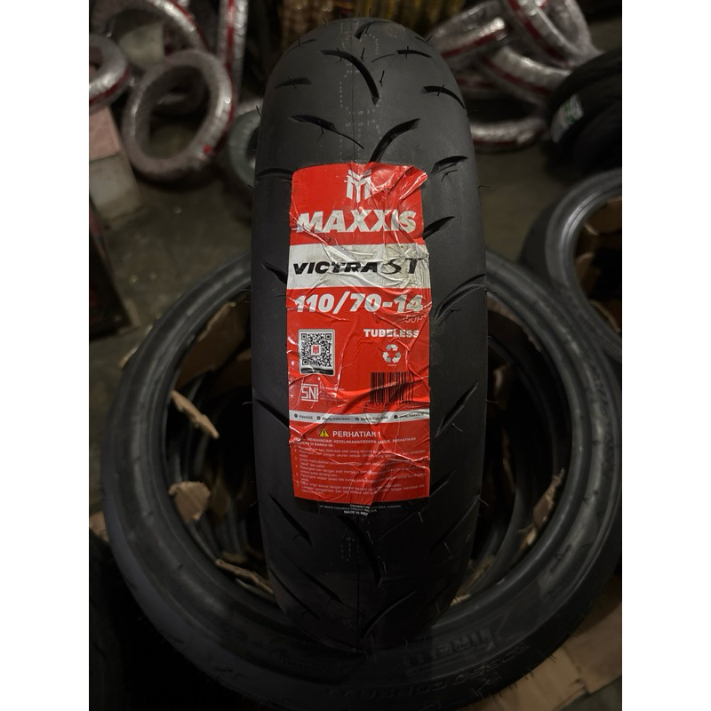 MAXXIS VICTRA ST 110/70 RING 14 TUBELESS