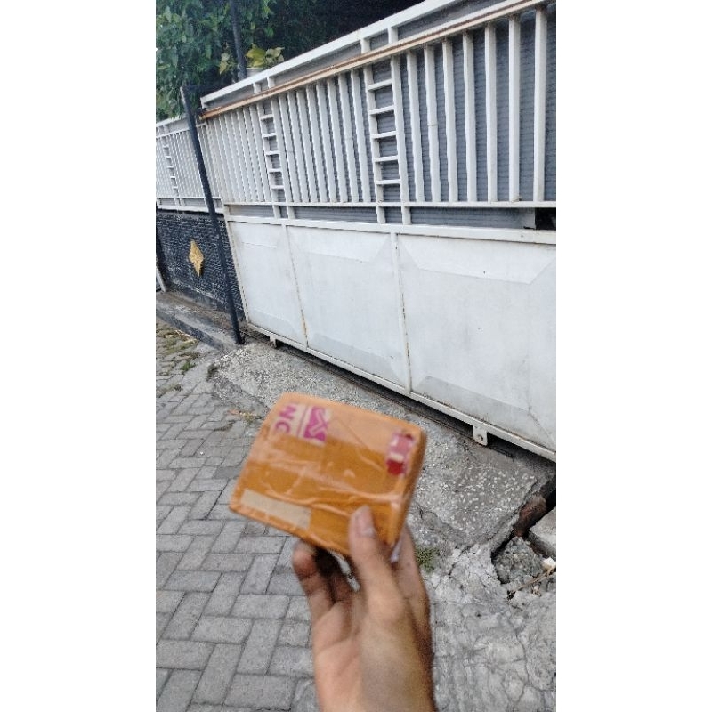 

saya menjual box kardus