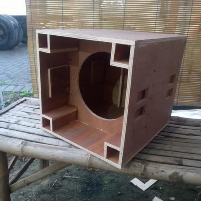 BOX SPEAKER 12 INCHI MODEL PLANAR SINGLE SUBWOOFER