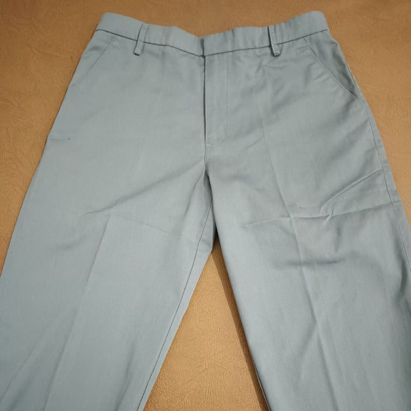 Celana SMA Benly  Preloved