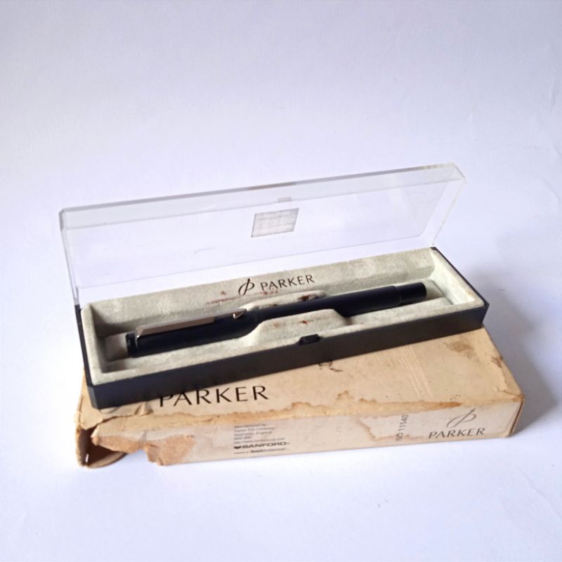 

Vintage Pulpen Parker Made in England NOS + Box Utuh