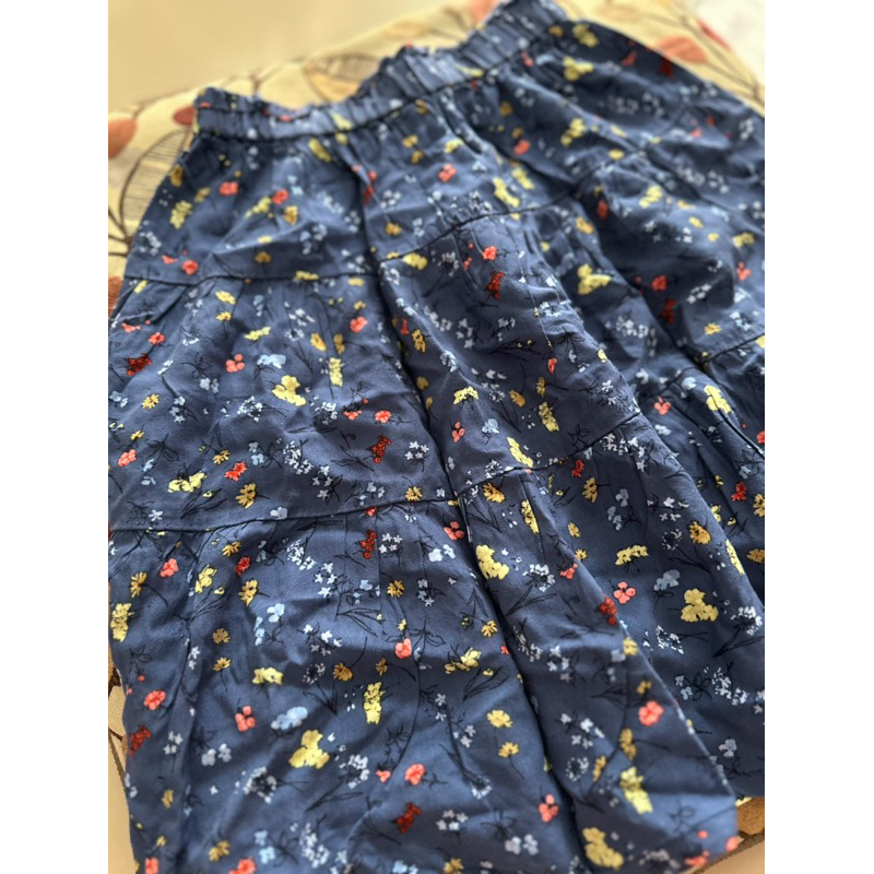 UNIQLO - Navy Skirt Anak Perempuan sz 110 - Preloved / Bekas