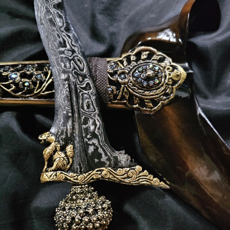 Keris Singo Barong Luk 5 Kinatah Sepuh Emas Pamor Melati