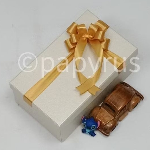 

PAPYRUS 15x25 Tinggi 10cm Kotak Kado Gift Box Hadiah V3