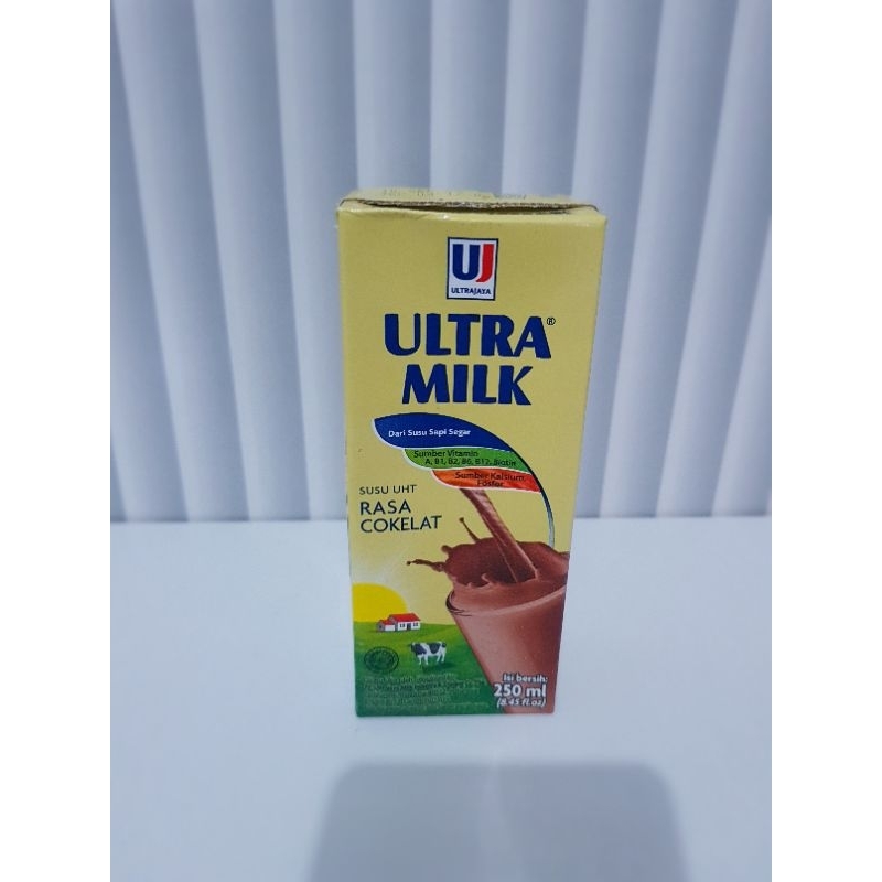 

Susu UHT ultra milk rasa cokelat 250 ml