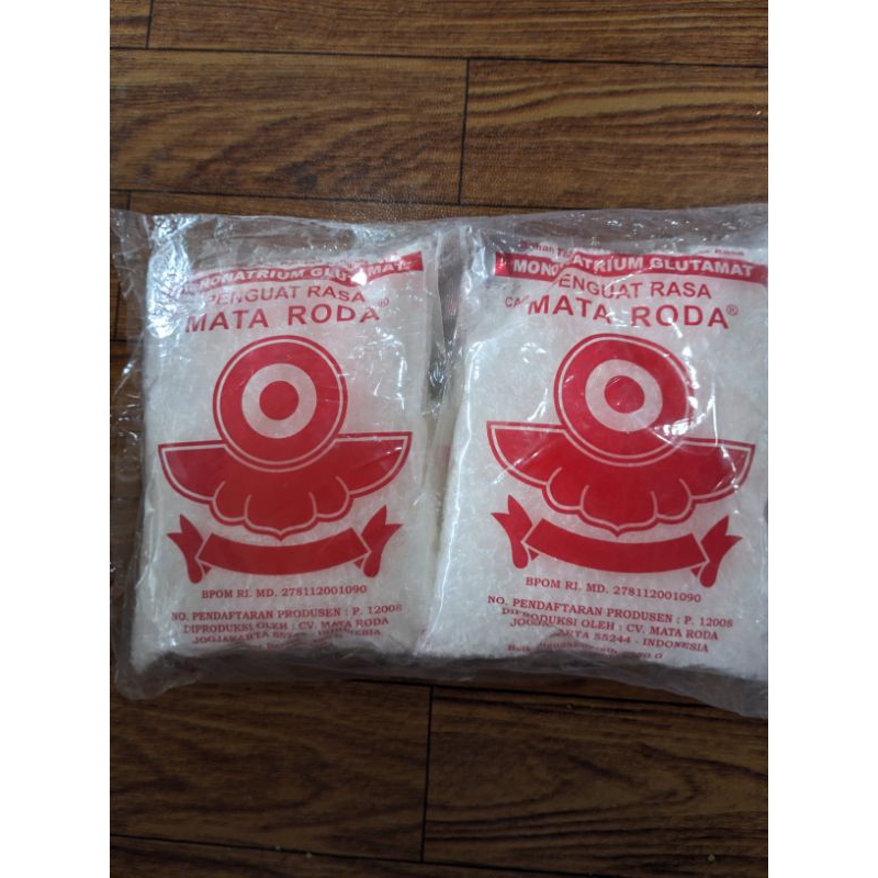 

MSG lokal Mataroda 1/4 Merah bonus sendok (1 pack isi 4) mata roda