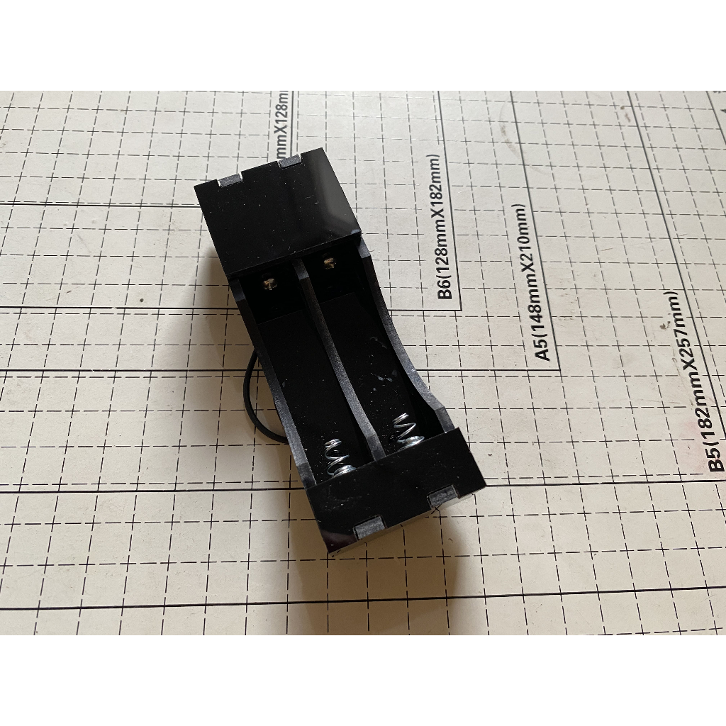 Charger slot cas boom tamiya/ dudukan baterai/ batre casan tembak bahan acrilic