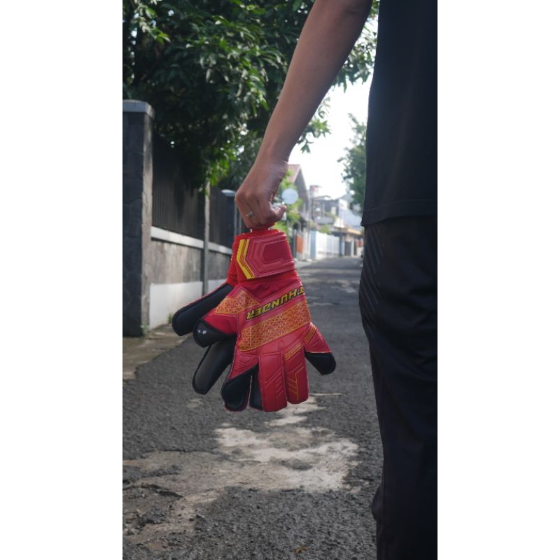 Sarung Tangan Kiper Thunder Veneno Alpha VG3 Thunder Goalkeeper Gloves