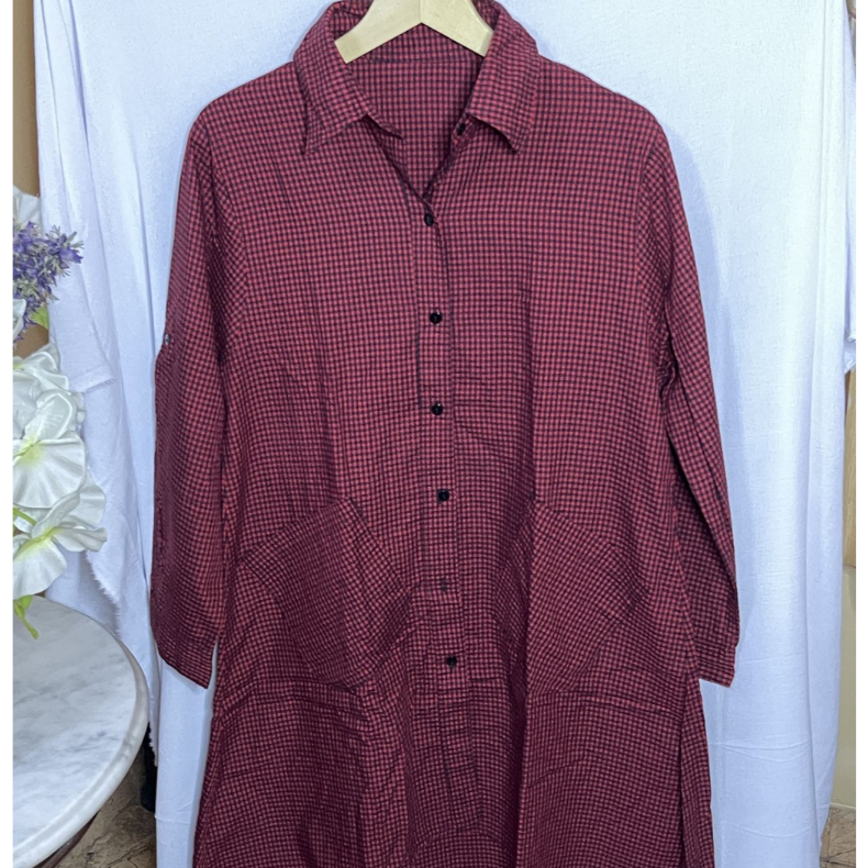 [PRELOVED] Kemeja Motif Kotak Merah Big Size Ukuran Besar | Kemeja Tunik Wanita | Lingkar Dada 100