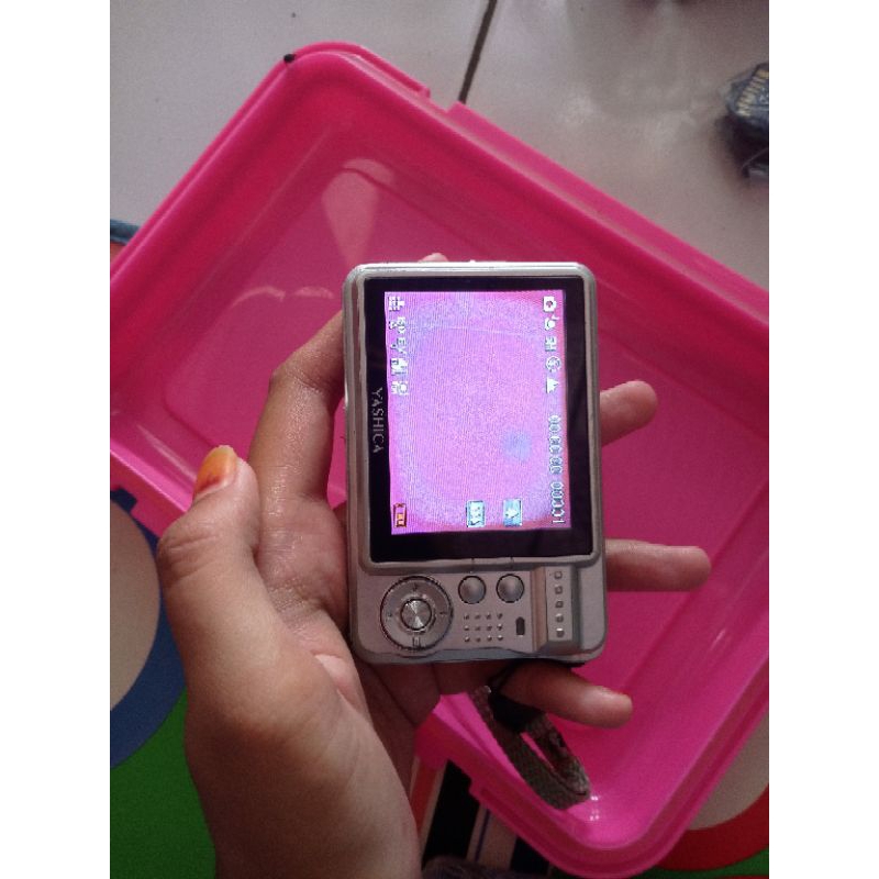 digicam yashica ez f527