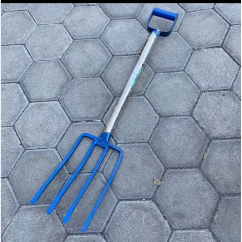 Hai Mampir Shop Garpu Injak Tanah Baja Super/Garbu Tanah