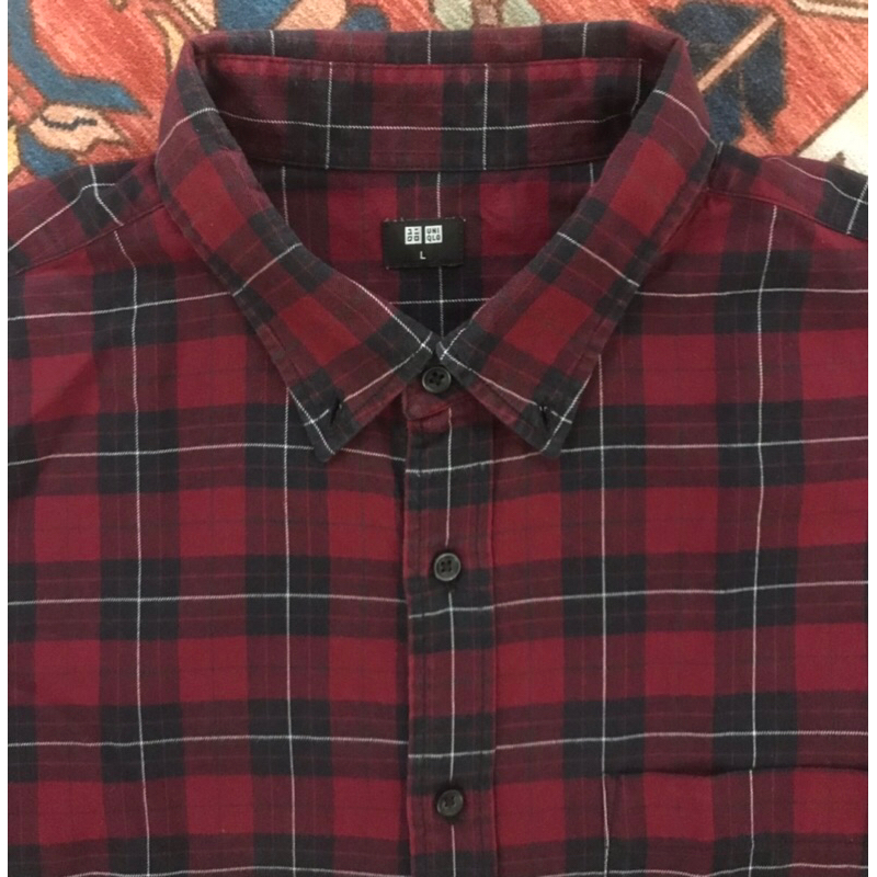 Kemeja Flannel Uniqlo Gingham Merah Hitam ( L )