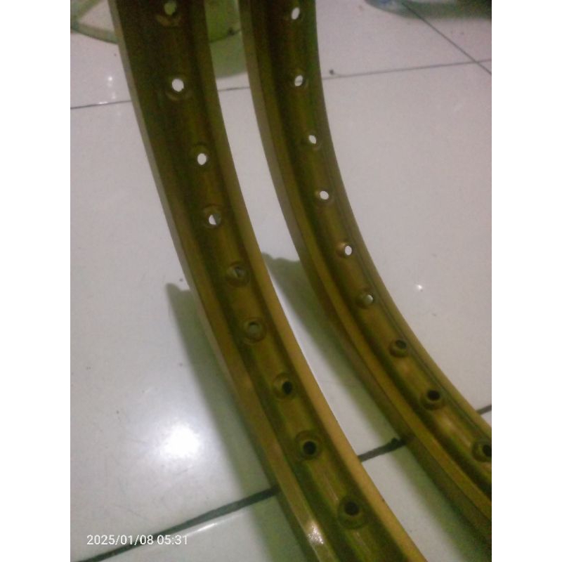 velg/ring 17 VRossi bekas lebar 120 , repaint mengkilap